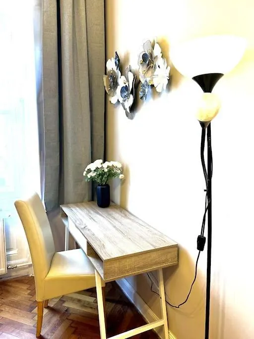 L4 City Centre Stylish Flat Budapest Hungary